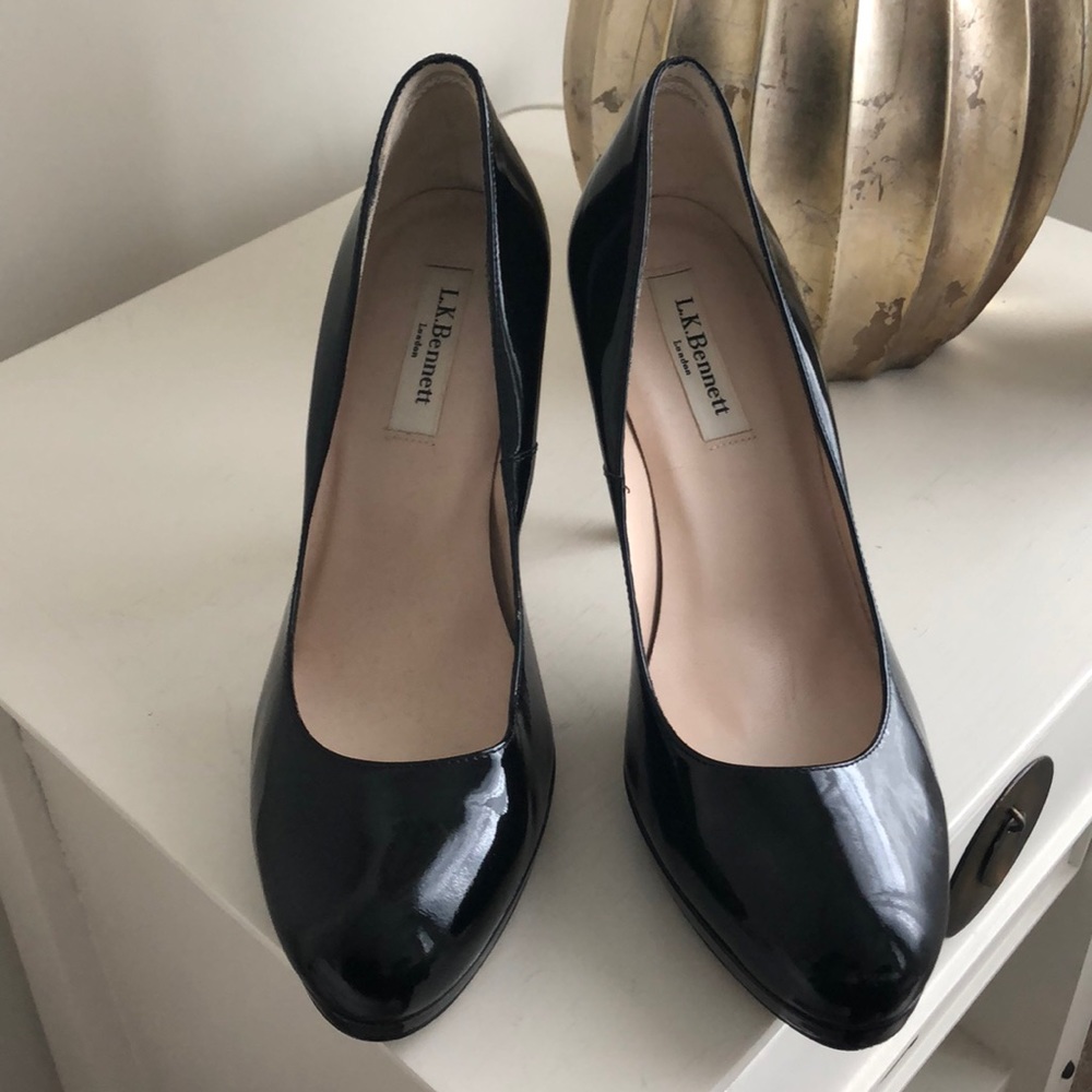 Black LK Bennett heels